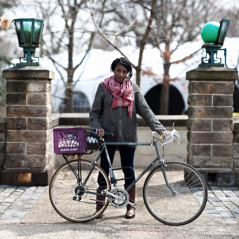 Brooklyn bike portrait of Trish and her Panasonic Sport 500 bike 